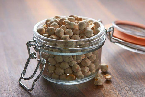 Yellow Chick Peas, Container