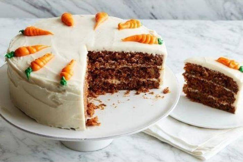 Zaras Bakery Carrot Cake - 30 Ounces